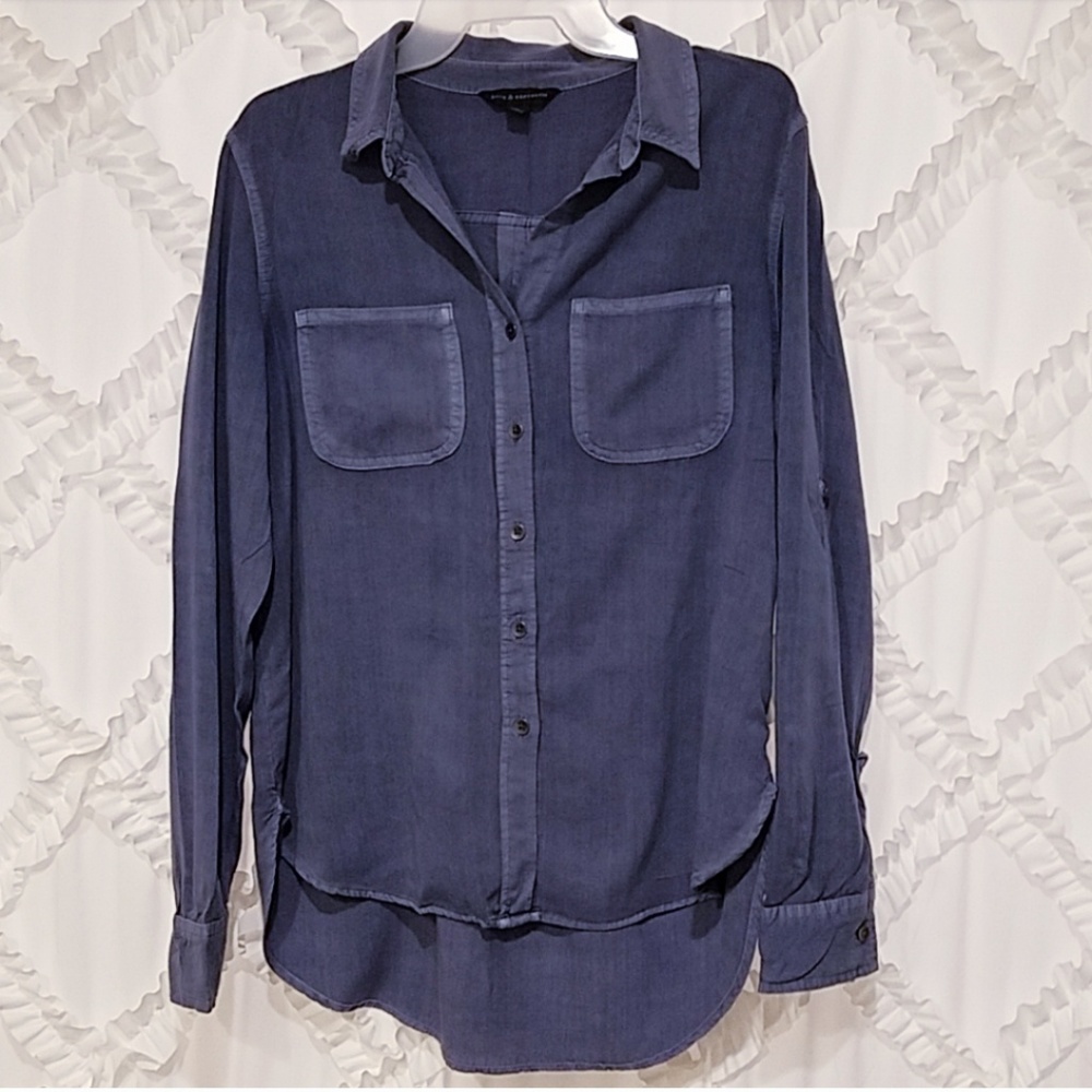 Rock & Republic Button Down Chambray Top Small